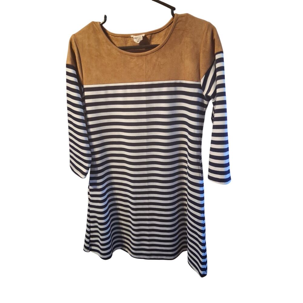 Women's Yelete size Medium navy/white 3 dress/tunic.